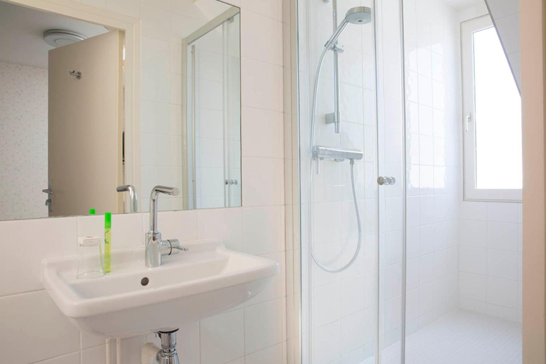 Bathroom 3, Hotel Du Printemps, Paris