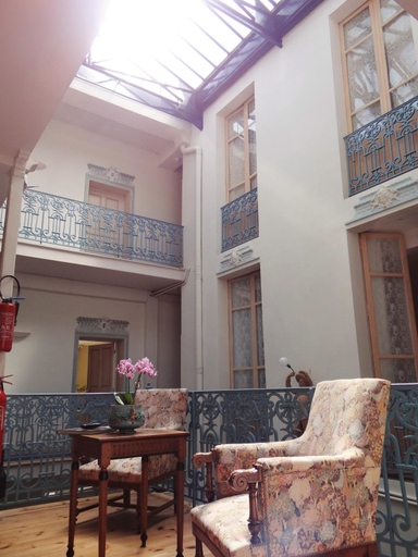 Others 3, Hotel Marceillac, Tarn-et-Garonne