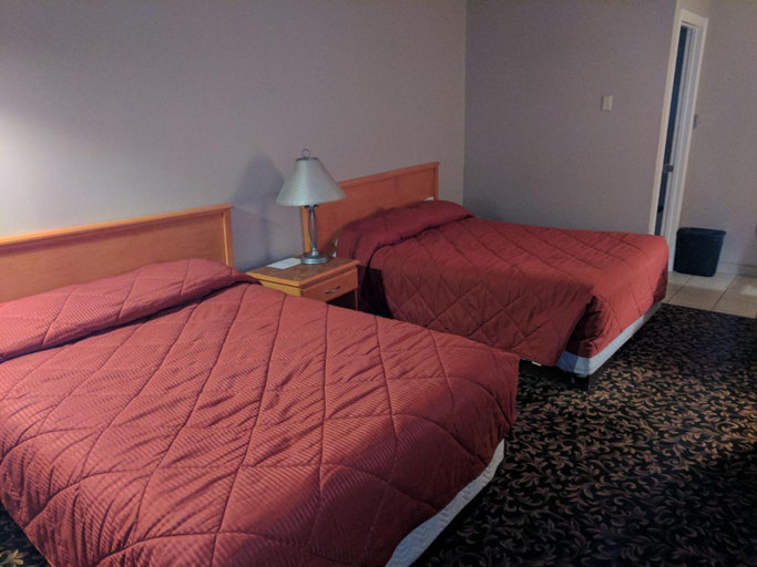 Bedroom 3, Aspen Motor Inn, Division No. 11