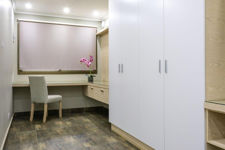 Bathroom 5, Fallsway Suites, Lusaka