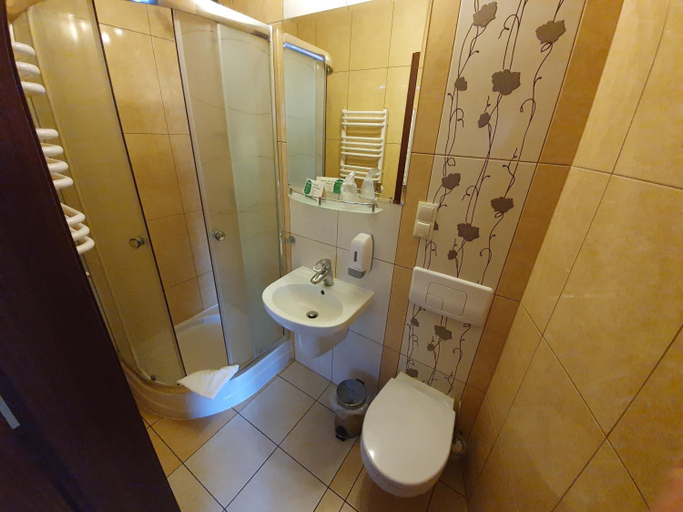 Bathroom 4, Hotel Gniecki Gdansk, Gdańsk