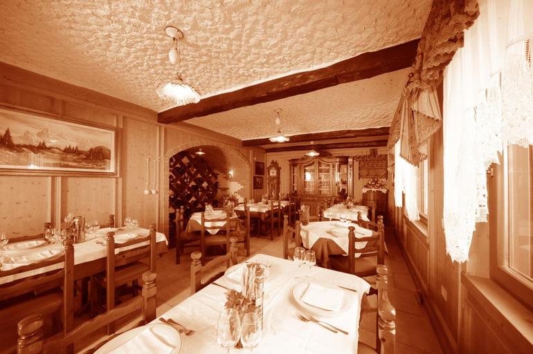 Food & Drinks 3, Albergo Alpino, Trento