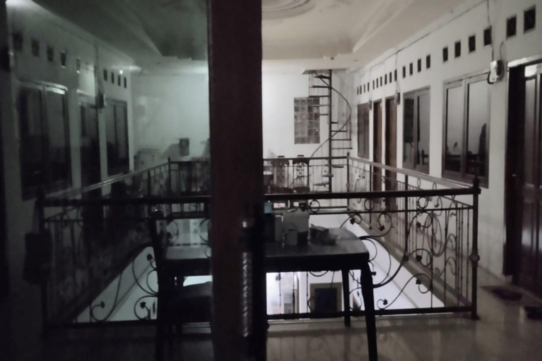 Lobby 3, Life 93160 Kost Jenny Karawang, Karawang