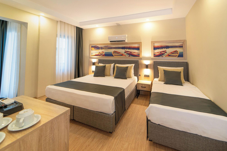 Bedroom 3, Deniz Hotel, Antalya