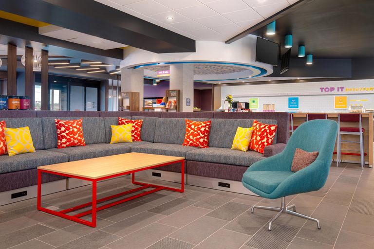 Public Area 3, Tru By Hilton Gananoque, On, Leeds and Grenville