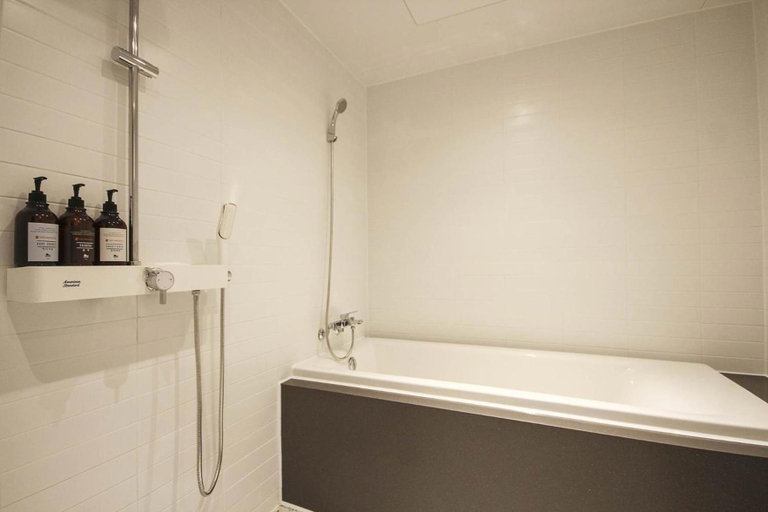 Bathroom 4, Busan Sasang The Van Hotel, Sasang