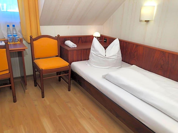 Room 3, Hotel Restaurant Und Gv Stehaus Lv Wen, Göppingen