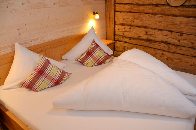 Room 4, Chalets Apartments Wachterhof, Schwaz