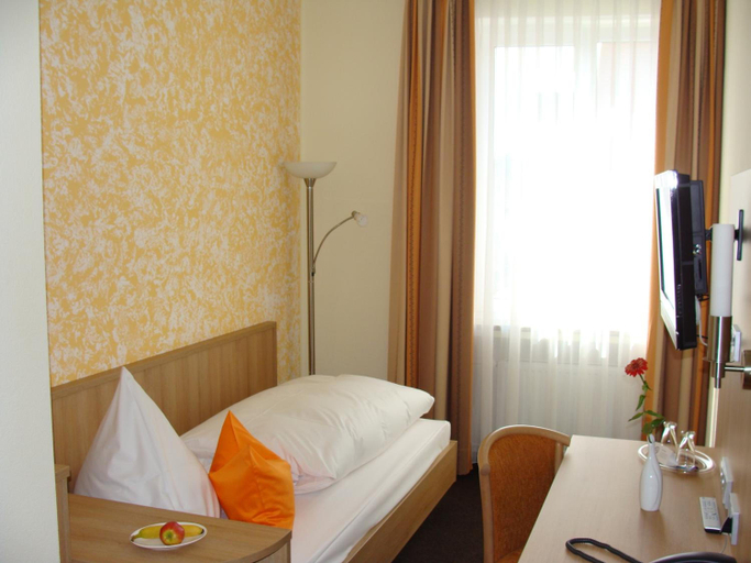 Bedroom 2, Posthotel Traube, Donau-Ries