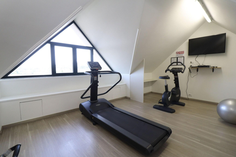 Sports and Entertainment 3, Casalbergo Superior Lake Apartments, Novara