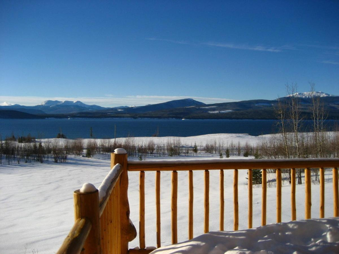 Exterior & Views 1, Williston Lake Resort, Peace River