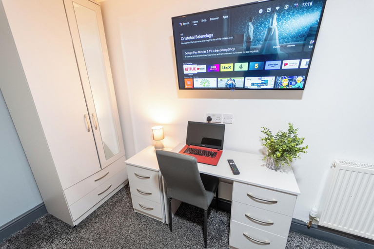 Public Area, Charming Studio In Birmingham, Birmingham