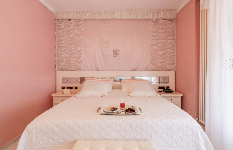 Bedroom 4, Hotel Matilde, Massa Carrara