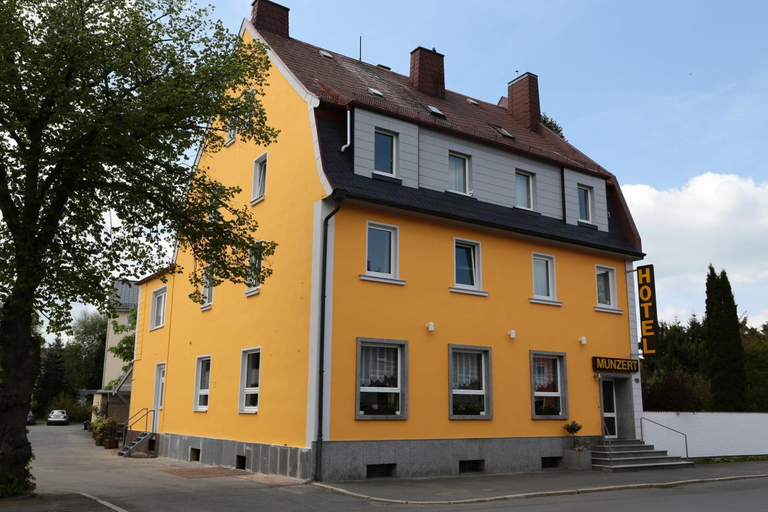 Exterior & Views 1, Hotel Munzert, Hof