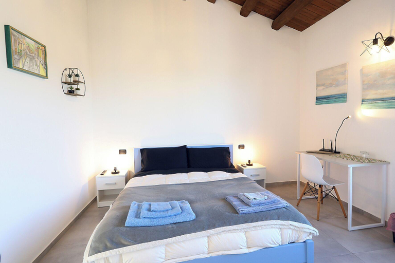 Bedroom 4, IBLA BAROCCA BNB, Ragusa