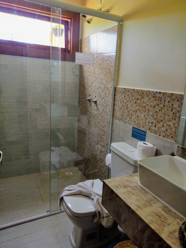 Bathroom, Kai'ala Pousada, Touros