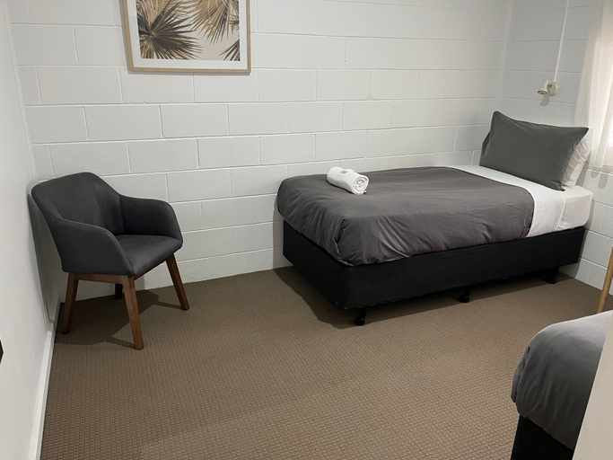 Bedroom 3, Esperance Central Apartments, Esperance