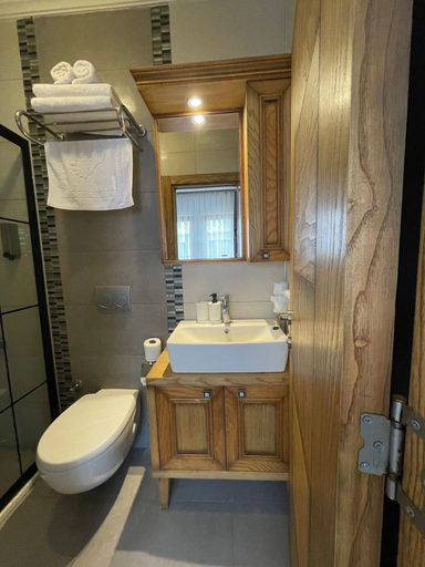 Bathroom 5, Veziroglu Apart, Datça