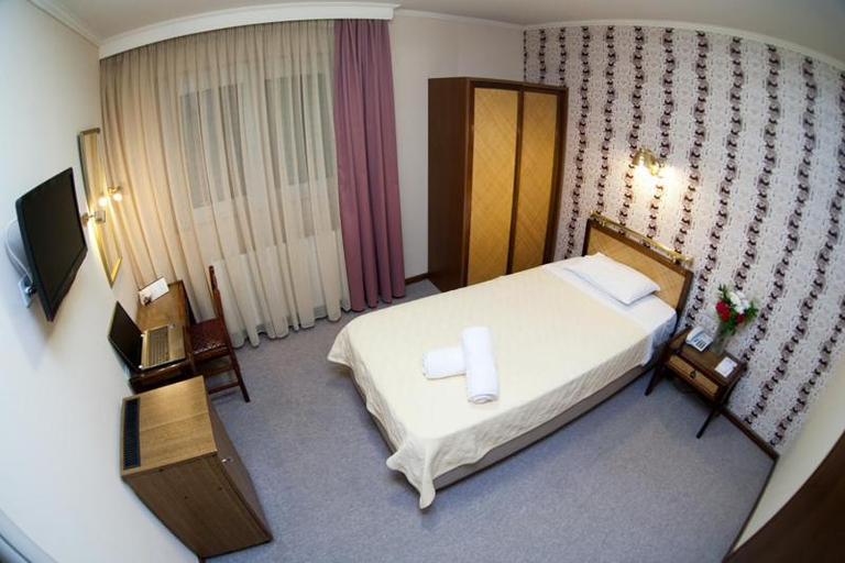 Bedroom 5, Olympos Hotel, East Macedonia and Thrace