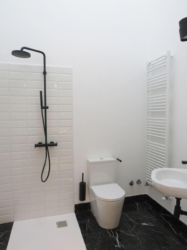 Bathroom, APARTAMENTOS ARMANYA 3, Lugo