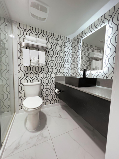 Bathroom 5, The Oceanside, a Coast Hotel, Sunshine Coast