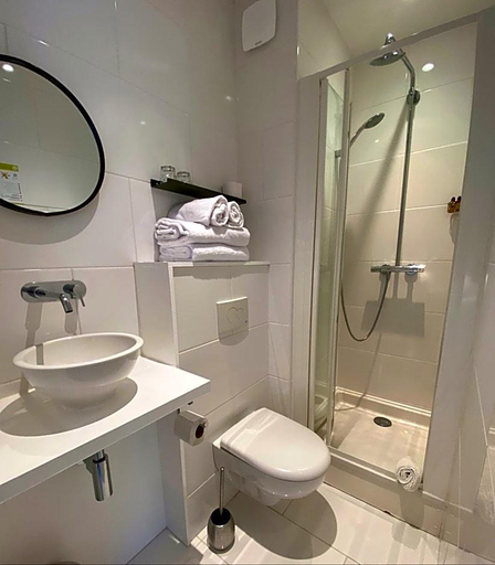 Room 3, Hv Tel Les Bains, Seine-Maritime
