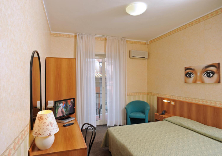 Bedroom 4, Tuscia Hotel, Viterbo