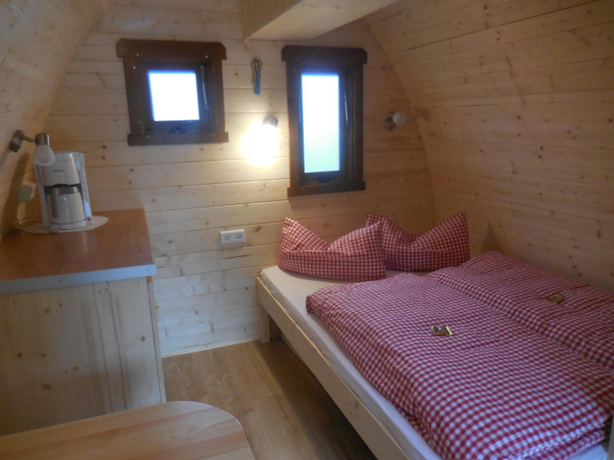 Room 5, Azur Waldcamping Auwaldsee, Ingolstadt
