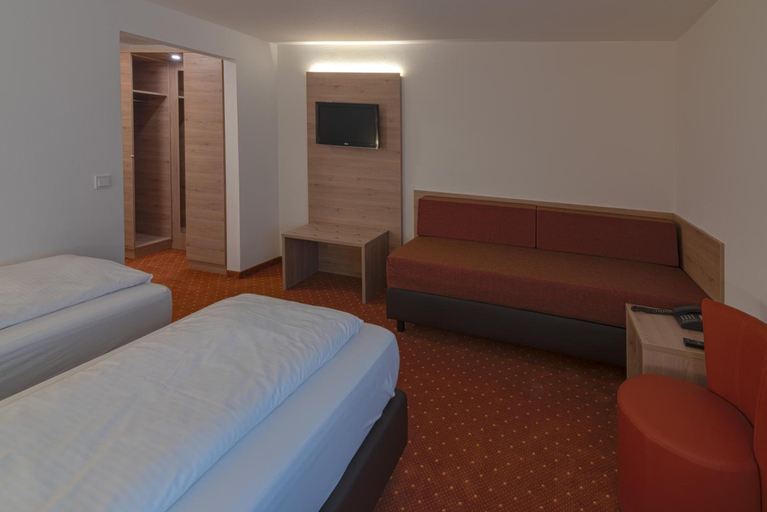 Bedroom 2, Hotel Pfefferburg, Böblingen