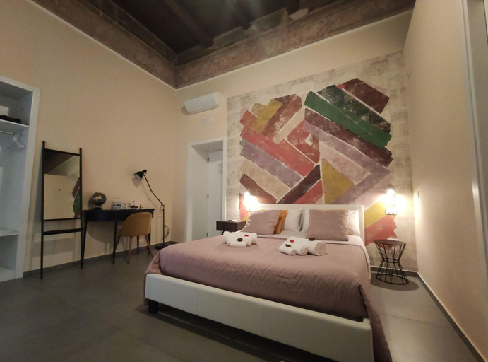 Bedroom 1, L'arco e il vico, Napoli