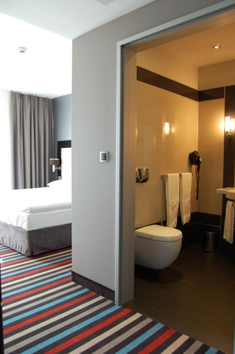 Bathroom 3, Silver Hotel Gokart Center, Szczecin