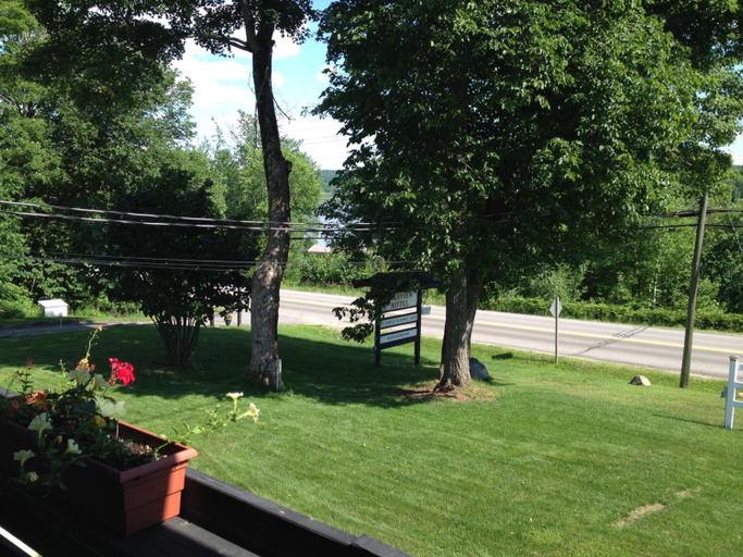 General view 2, Lakeview Motel, Haliburton