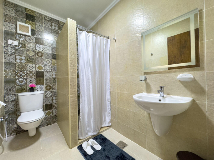 Bathroom 4, Royal Crown Hotel Giza Pyramids View, Al-Ahram