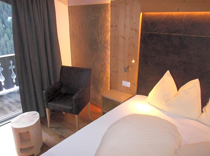 Bedroom 4, Gasthof Edelweiss, Bolzano