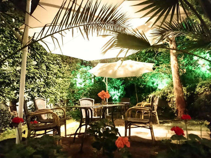 Food & Drinks 4, Park Hotel Amfora, Stolichna
