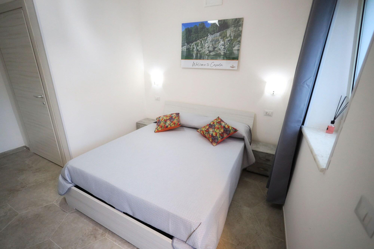 Bedroom 3, B&B REVOLUTION BED & BREAKFAST, Caserta