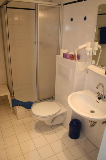 Bathroom, Gutshof Eucken, Hildesheim