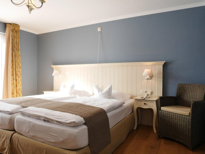 Bedroom 2, Hotel Eifelland, Liège