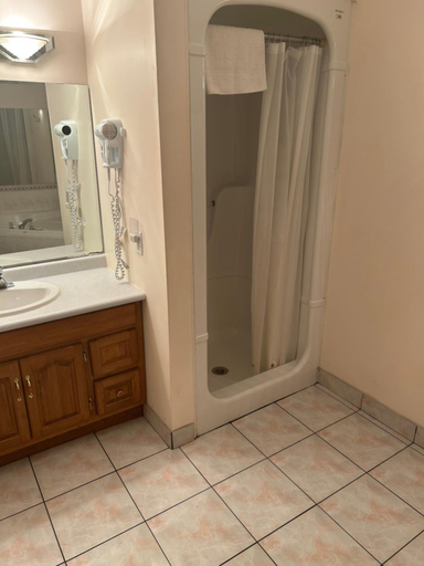 Bathroom 4, Lakeview Resort Motel, Lake Hurron