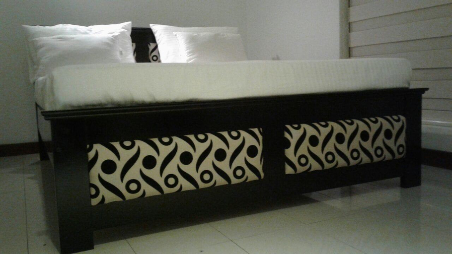 Room 5, Lush Lakeside Villa, Kaduwela