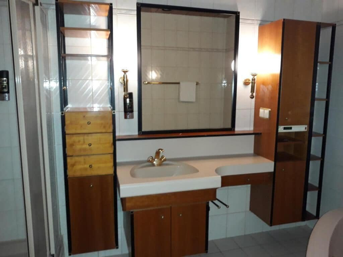 Bathroom, Donauauen Apartments, Wien Umgebung