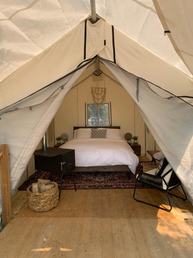 Bedroom 2, Chute Lake Lodge, Okanagan-Similkameen