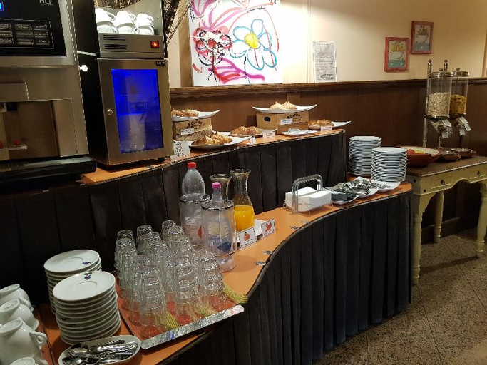 Food & Drinks 5, Hotel Valmarina, Florence
