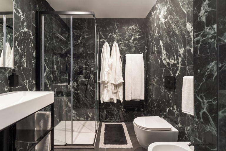 Bathroom 5, King Property, La Spezia