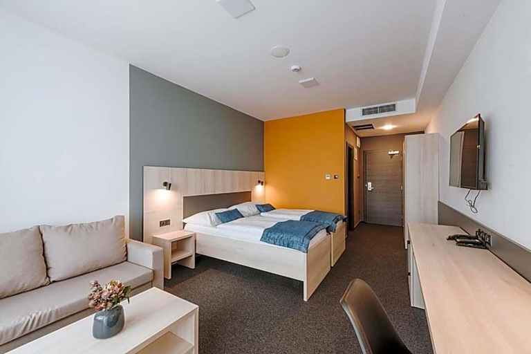 Bedroom 3, Hotel Glamour, Michalovce