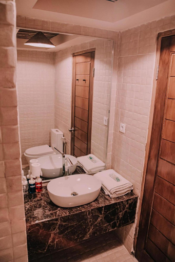 Bathroom 5, Vila NJD, Bogor