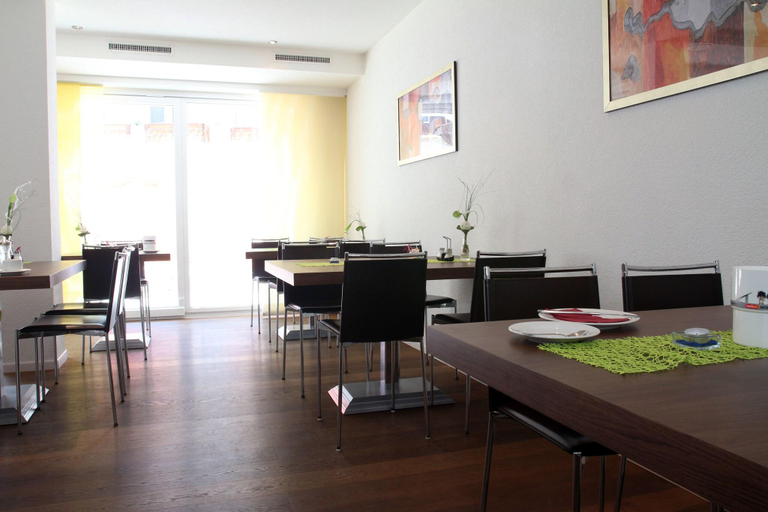 Food & Drinks 5, Hotel Feehof Garni, Visp