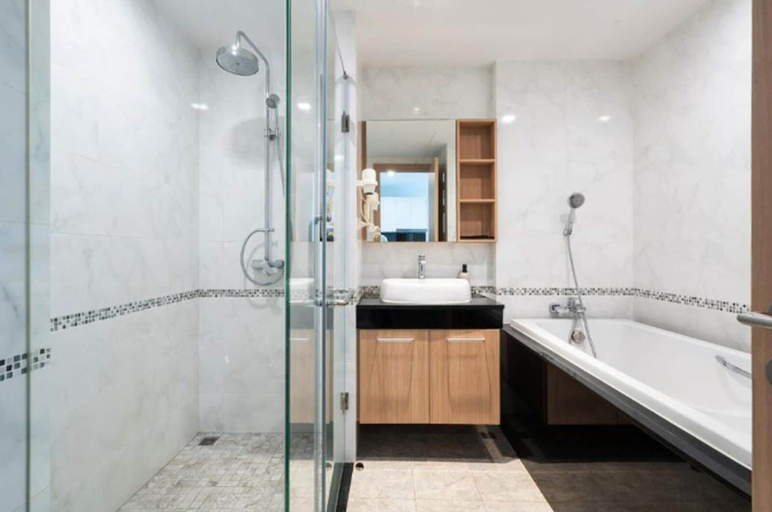 Bathroom, Modern Studio - Kata Beach, Phuket Island