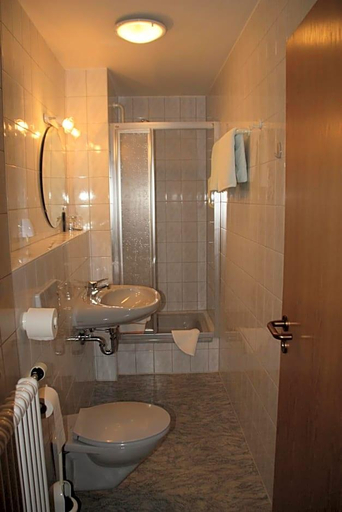 Bathroom 5, Hotel Gasthaus Wangerhof, Augsburg