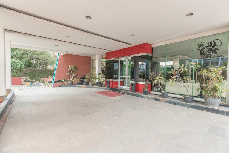 Exterior & Views 1, Pesona Hotel Cikarang, Cikarang